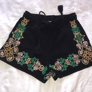 Gorgeous embroidered black drawstring shorts!